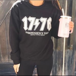 Sold out black and white 1776 crew neck American freedom company